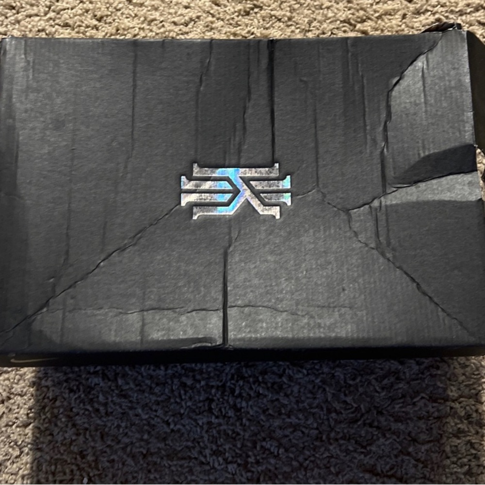 Kyrie flytrap 4 - Picture 2 of 5